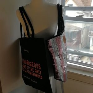 Totes bag (Victoria secret+body shop)